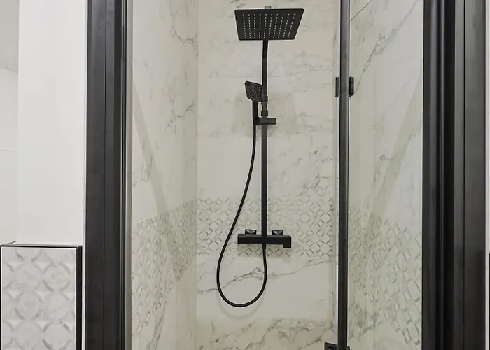 Tuscolana Costantino's By Rentbeat * Rom